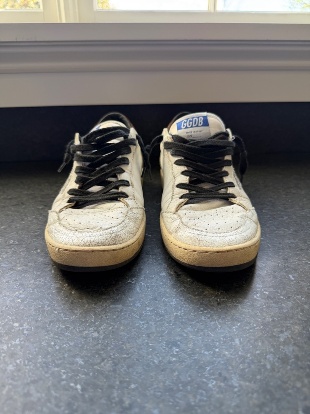 Golden Goose White Leather Low-Top Sneakers with Black Laces - Picture 2 of 8